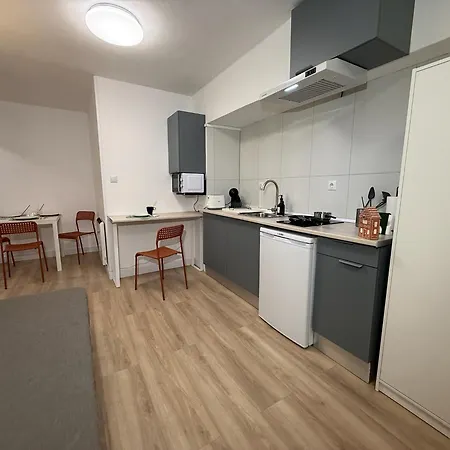 Estudios Areal Lägenhetshotell 3*